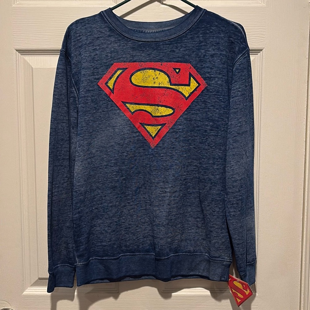 NWT SUPERMAN LONG SLEEVE SHIRT